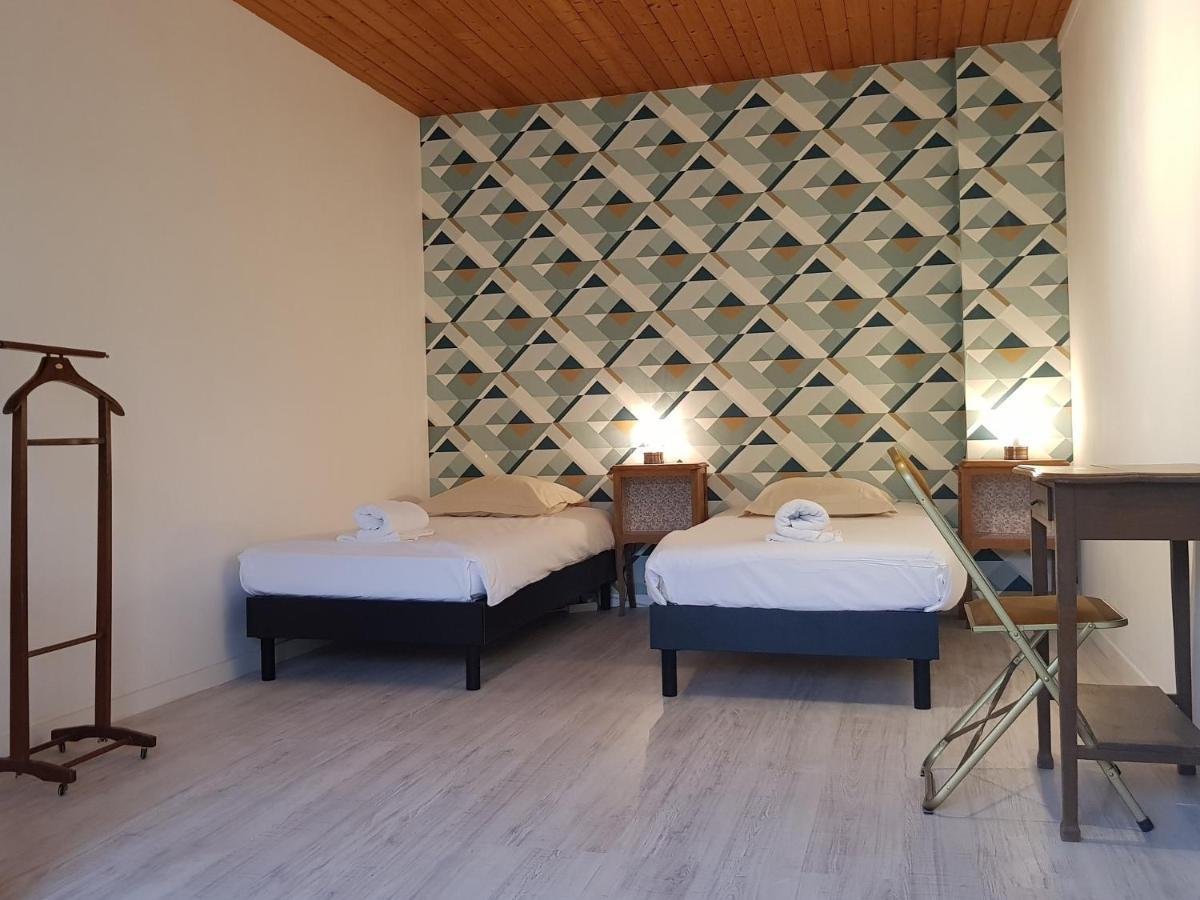Domaine De Pelouaille - Chambre D'Hotes Saint-Jean-dʼAngély Екстериор снимка